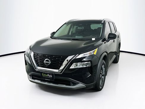 Used 2023 Nissan Rogue SV w/ SV Premium B Package FWD image 3