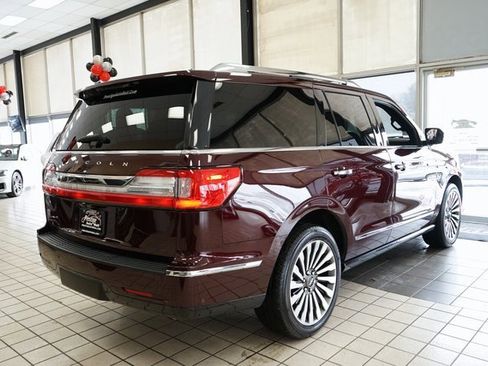 Used 2019 Lincoln Navigator Reserve image 19