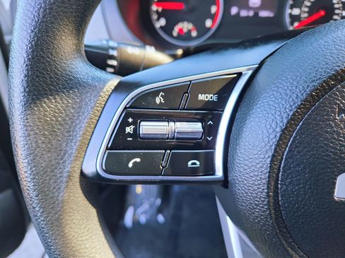 Used 2023 Kia Seltos LX image 18