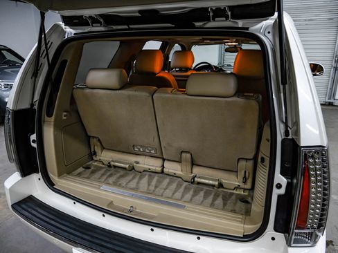 Used 2012 Cadillac Escalade Premium AWD/4WD image 65