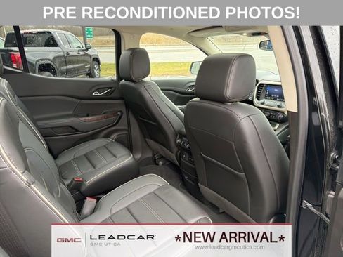 Used 2023 GMC Acadia Denali AWD/4WD image 12
