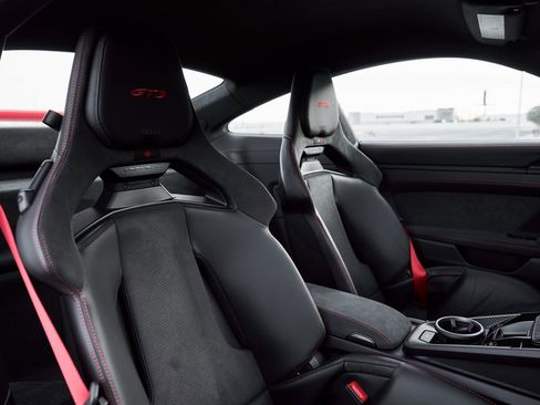 Used 2025 Porsche 911 GT3 w/ Chrono Package image 40