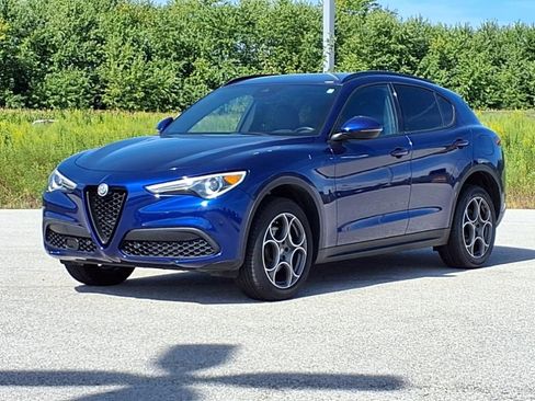Used 2022 Alfa Romeo Stelvio Sprint image 30