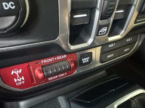 Used 2018 Jeep Wrangler Unlimited Rubicon AWD/4WD image 18