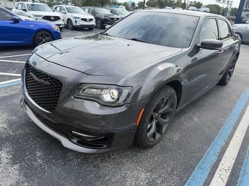 Used 2023 Chrysler 300 S w/ Comfort Group RWD image 1