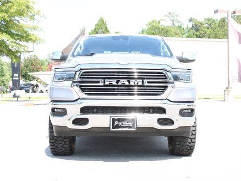 Used 2021 RAM 1500 Laramie AWD/4WD image 2