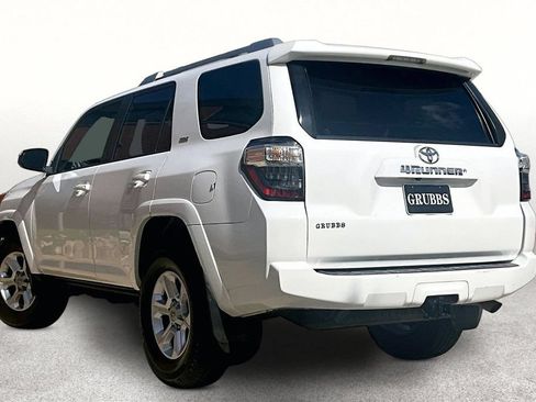 Used 2017 Toyota 4Runner SR5 RWD image 16