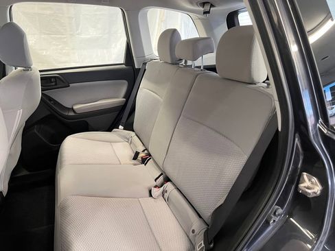 Used 2018 Subaru Forester 2.5i w/ Alloy Wheel Package image 30