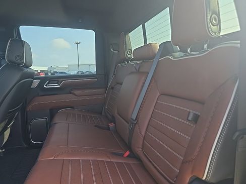 Used 2026 GMC Sierra 2500 Denali Ultimate image 22