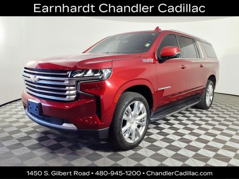 Used 2021 Chevrolet Suburban High Country RWD image 1