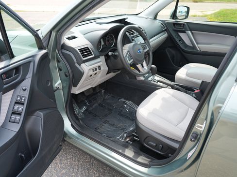 Used 2018 Subaru Forester 2.5i Premium w/ All-Weather Package AWD/4WD image 15