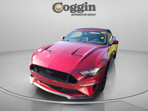 Used 2018 Ford Mustang GT Premium w/ Equipment Group 401A RWD image 2