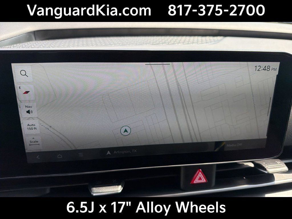 Certified 2026 Kia Carnival FWD image 23