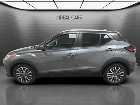 Used 2022 Nissan Kicks SV FWD image 8