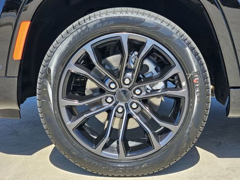 New 2026 Jeep Grand Wagoneer Summit w/ Rear Seat Video Group I image 12