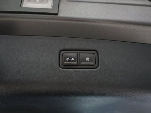 Used 2022 Genesis GV70 2.5T w/ Advanced Package image 56