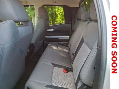 Used 2016 Toyota Tundra SR5 w/ SR5 Upgrade Package RWD image 9