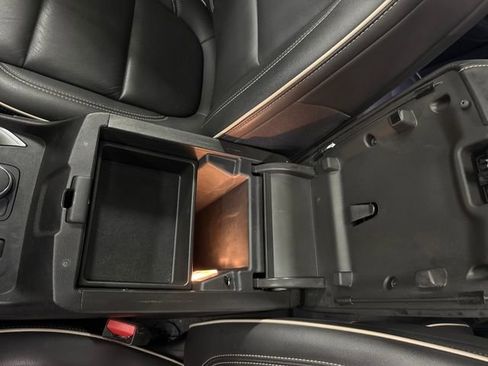 Used 2023 Chevrolet Traverse Premier w/ Redline Edition image 28