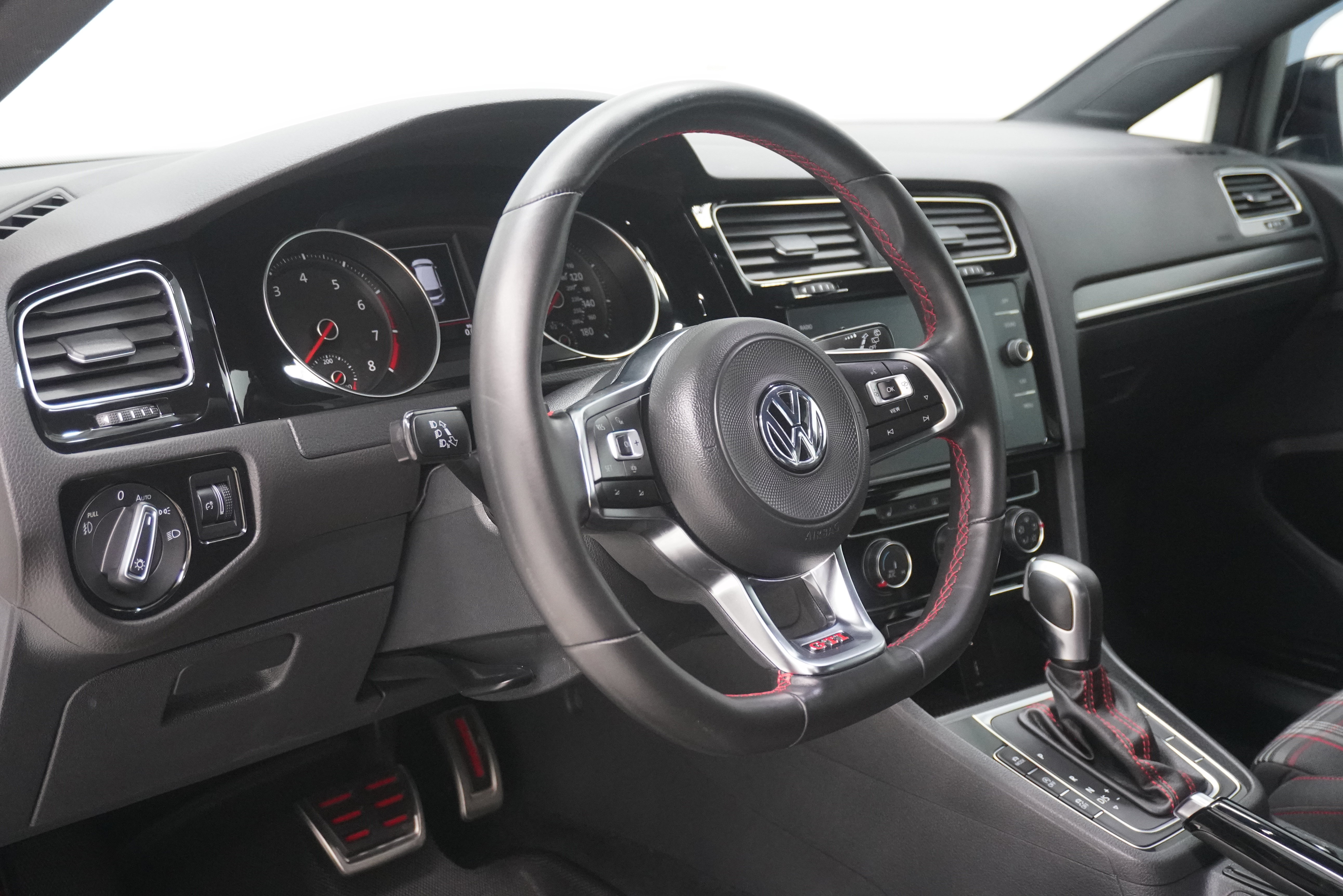 Used 2021 Volkswagen GTI S FWD image 10