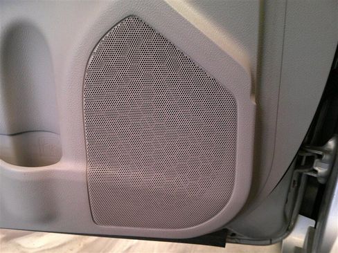 Used 2017 Toyota Camry LE image 30