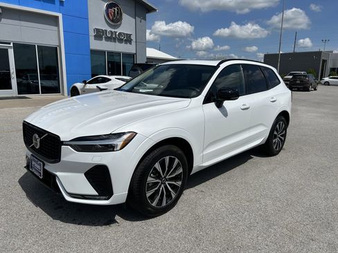 Used 2025 Volvo XC60 B5 Core w/ Protection Package Premier AWD/4WD image 1