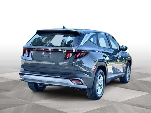 New 2026 Hyundai Tucson SE FWD image 8