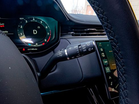 New 2025 Land Rover Range Rover Sport Dynamic SE image 13