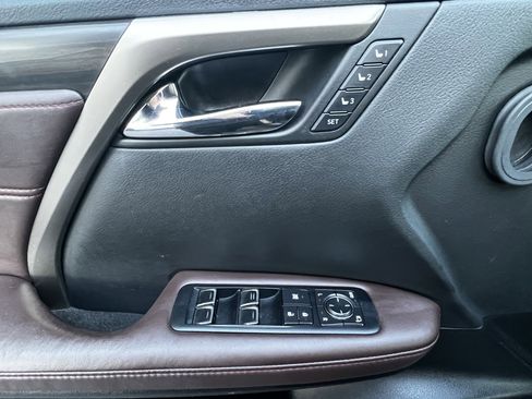 Used 2017 Lexus RX 450h AWD image 14