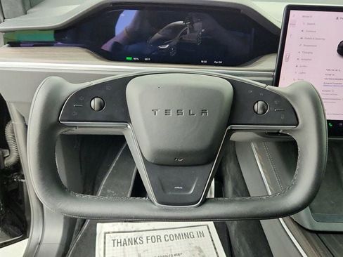 Used 2024 Tesla Model X image 12