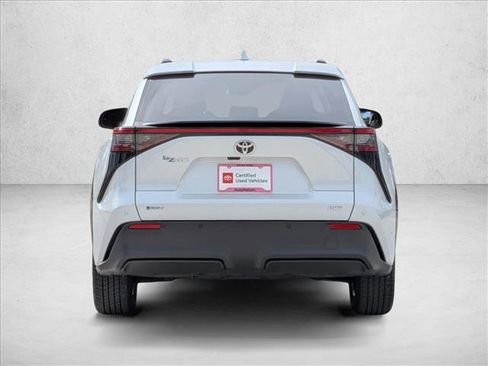 Used 2025 Toyota bZ4X XLE image 6