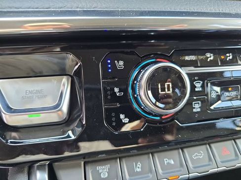 New 2025 GMC Sierra 2500 Denali w/ Denali Reserve Package image 24