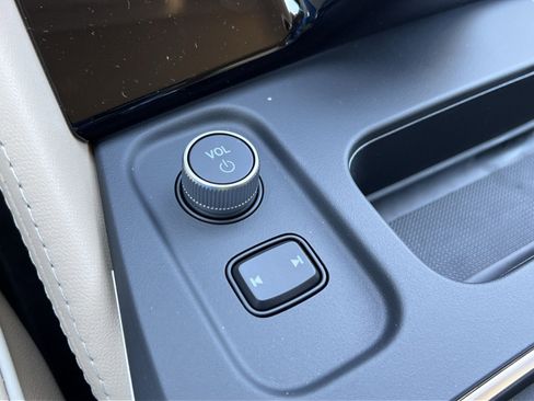 New 2026 Acura MDX SH-AWD w/ Advance Package image 15