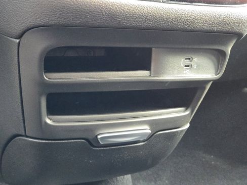 New 2026 Chrysler Pacifica Select image 27