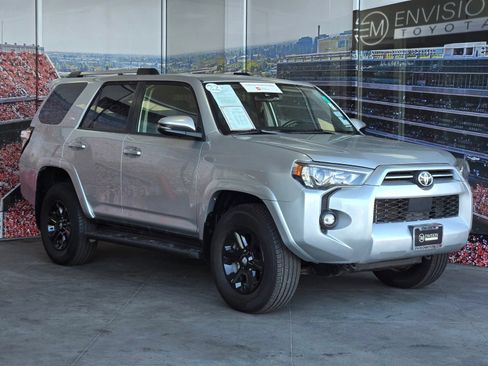 Used 2022 Toyota 4Runner SR5 Premium AWD/4WD image 1