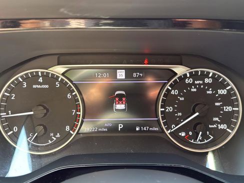 Used 2022 Nissan Pathfinder SL w/ SL Premium Package AWD/4WD image 23
