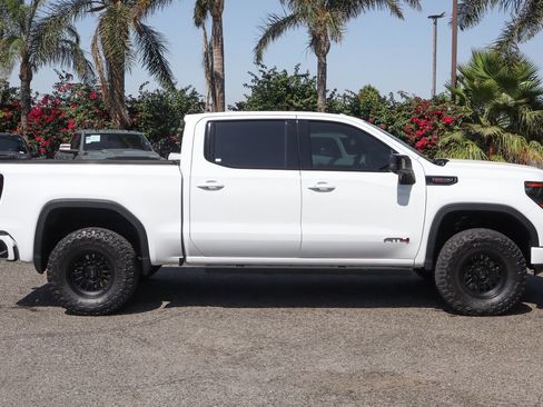 Used 2023 GMC Sierra 1500 AT4 w/ Technology Package AWD/4WD image 12
