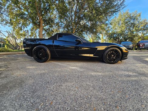 Used 2013 Chevrolet Corvette Convertible w/ 2LT Preferred Equipment Group RWD image 17