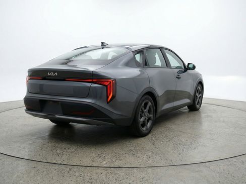 Used 2025 Kia K4 FWD image 9