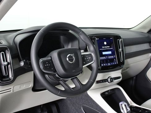 New 2026 Volvo XC40 B5 Plus w/ Protection Package Premier AWD/4WD image 8