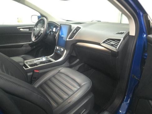 Used 2024 Ford Edge SEL w/ Convenience Package AWD/4WD image 4