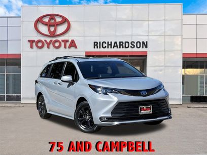 Used 2024 Toyota Sienna XLE Woodland Edition