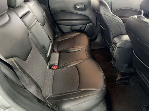 Used 2020 Jeep Compass Latitude image 29