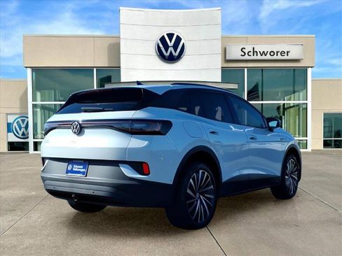 New 2025 Volkswagen ID.4 Pro image 3