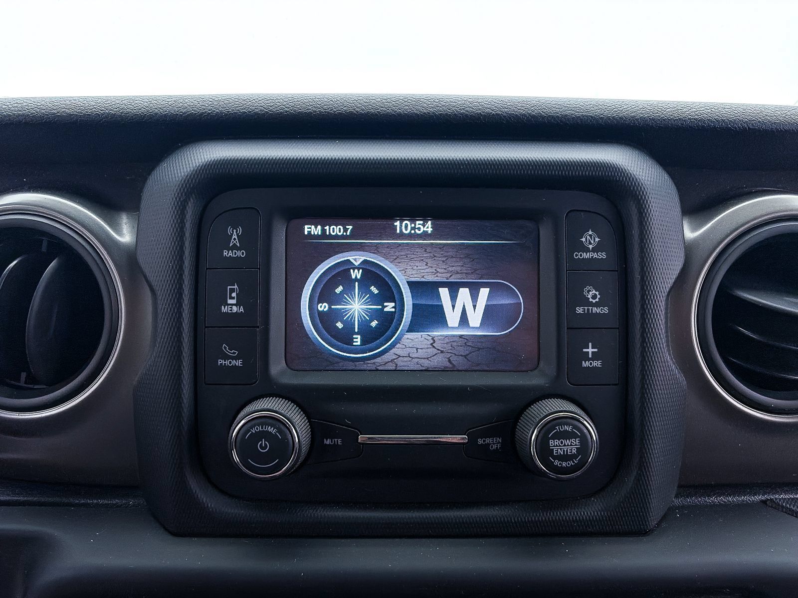 Used 2018 Jeep Wrangler Unlimited Sport S AWD/4WD image 4
