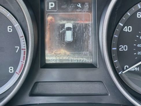 Used 2017 Hyundai Santa Fe Sport FWD image 12