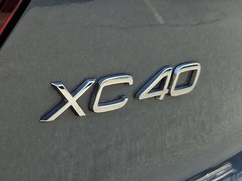 Certified 2023 Volvo XC40 Recharge Ultimate w/ Protection Package Premier AWD/4WD image 31