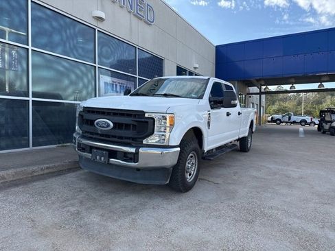 Used 2022 Ford F250 XL w/ Power Equipment Group image 4