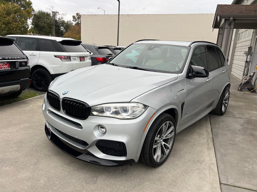 Used 2016 BMW X5 xDrive40e w/ M Sport AWD/4WD image 3