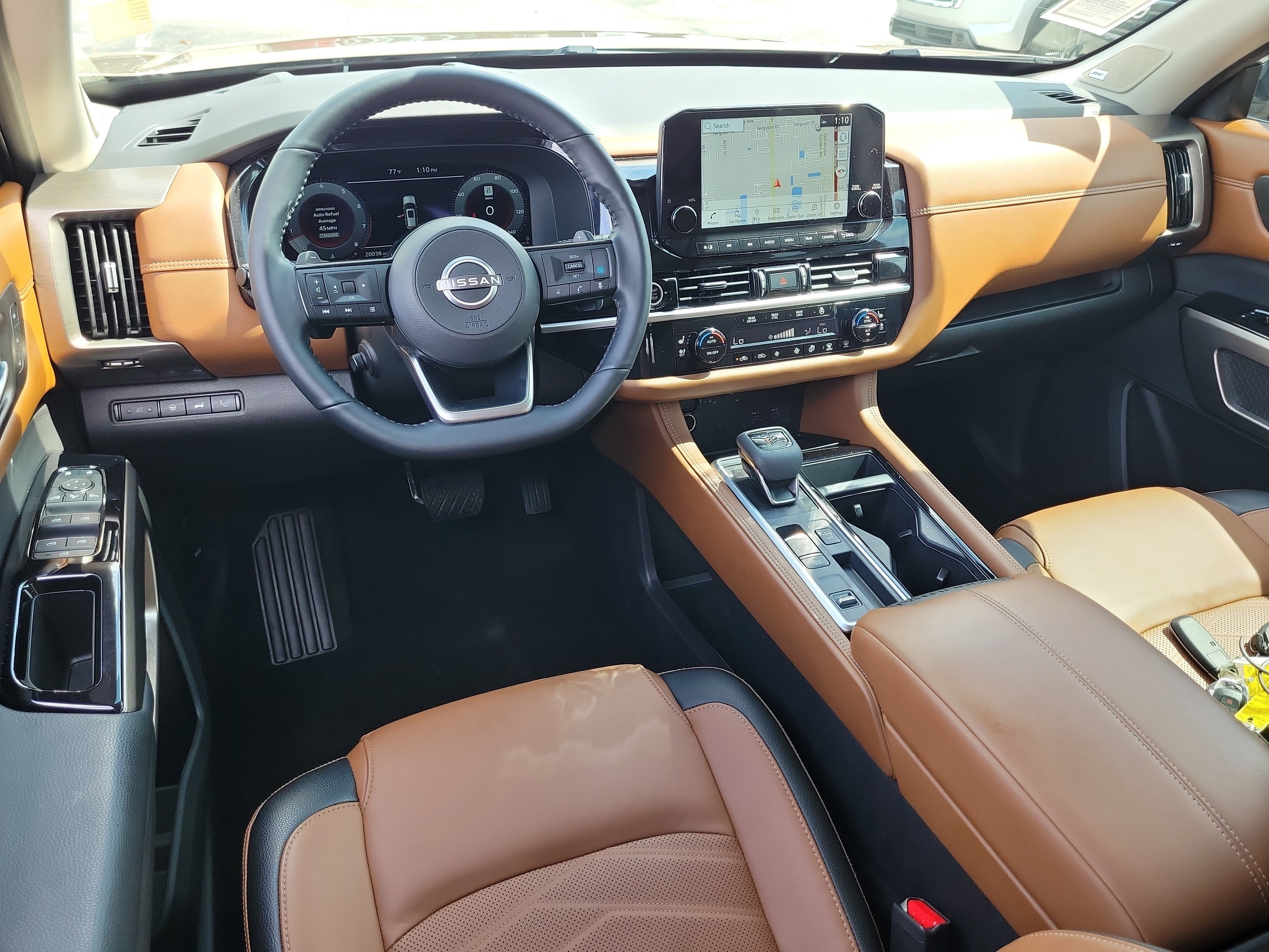 Certified 2024 Nissan Pathfinder Platinum w/ Black Appearance Package FWD image 16