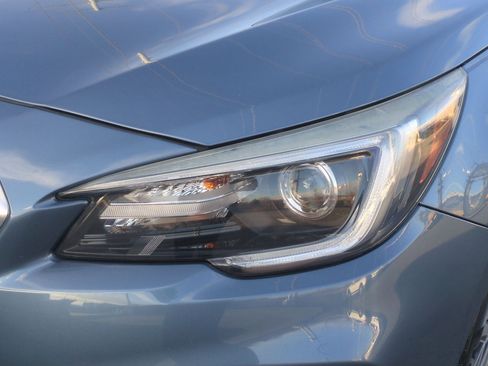 Used 2018 Subaru Outback 2.5i Limited w/ 50th Anniversary Edition image 10